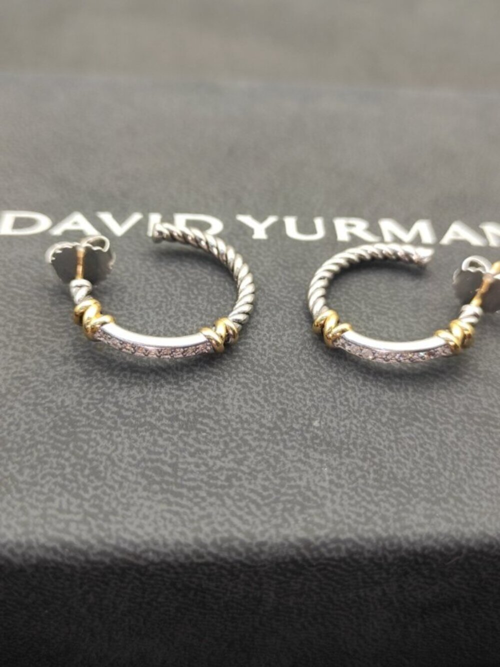 David Yurman classic Earrings - Picture 5 of 5
